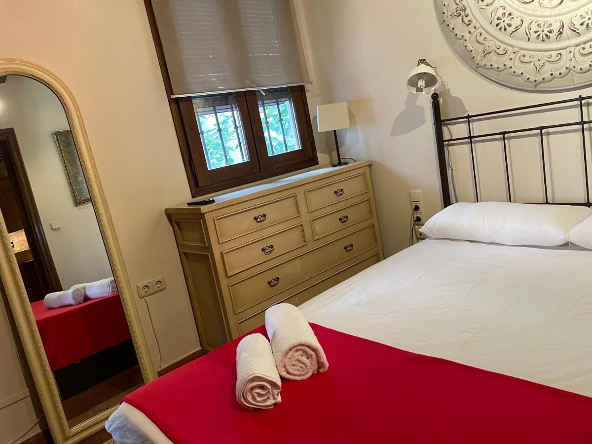 Ferienwohnung Sleep In Historic Puerta Elvira Granada Exterior foto