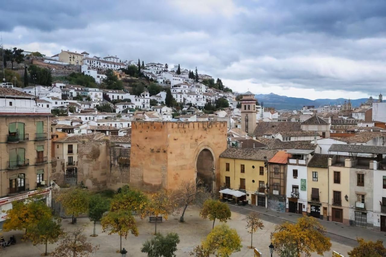 Ferienwohnung Sleep In Historic Puerta Elvira Granada Exterior foto